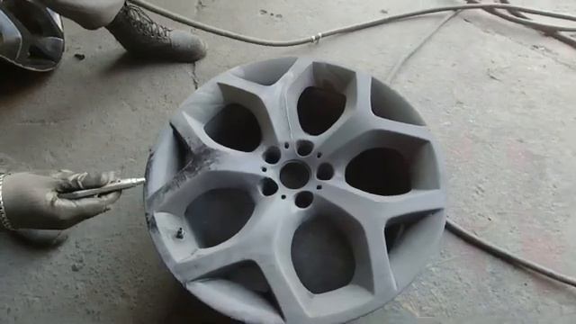 Порошковая покраска  литых дисков. Как это сделано.