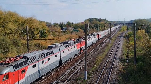 Электровозы ЧС7-110/ЧС7-082 с пассажирским поездом смотреть онлайн