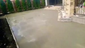 Заливка двора бетоном