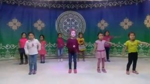 Флешмоб девочек первого класса, Танцевальный коллектив "Звездочки" , с.Усун-Кюель