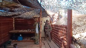 Разведчики из Югры показали свой быт на СВО