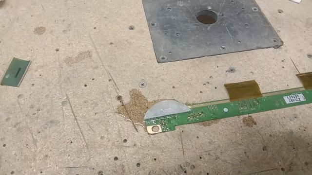 3M Z-Axis 9703 приклеиваем драйвер к планке матрицы без паяльника и геморроя! Анизотропный скотч смотреть онлайн