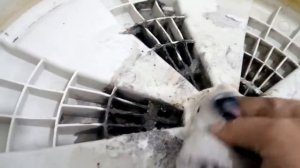 стиральная машина Lg гремит шумит .