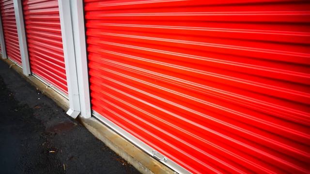 Индивидуальное хранение имущества (англ. Self storage) смотреть онлайн