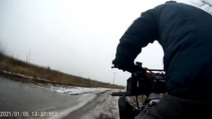 квадроцикл BSE XT1 pro ,на льду без цепей! с моим весом в 50кг достойно! камеру установил плохо)