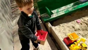 Один построил свой дом на песке