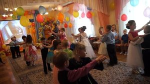 Прощальный вальс муз рук Парахневич И П муз Н Май,сл Л Кирилловой,исп Ю Селиверстова