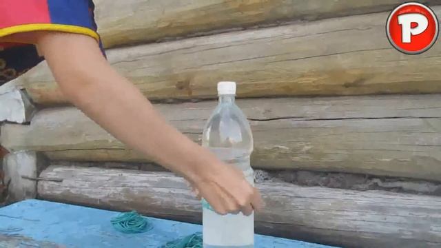 возможно ли взорвать 1,5 литровую бутылку воды при помощи 150 резинок для денег? смотреть онлайн