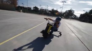 Электровелосипед Razor PowerRider 360 - видео в движении