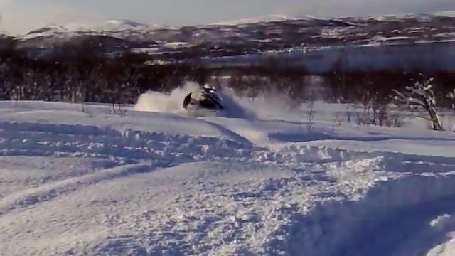Polaris 550 Touring in deep snow!! смотреть онлайн