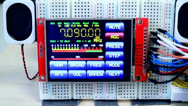 Si4735 FM stereo/AM/SW radio receiver with ILI9431 touch display controlled by ESP32 смотреть онлайн