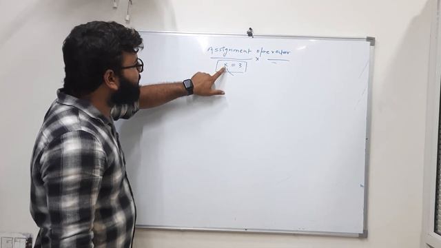 Python Operator  | Lecture -01