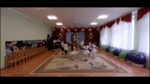 Танец с султанчиками