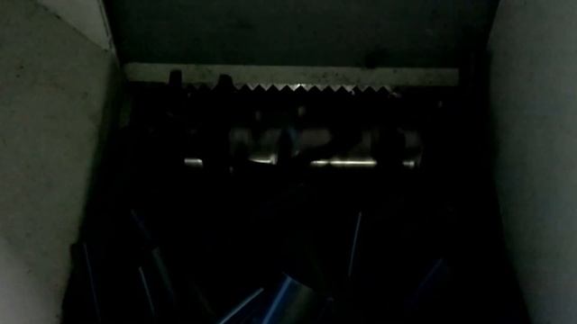 Однороторный шредер. Переработка ПЭ труб. смотреть онлайн