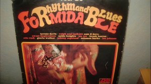 tyrone davis - she's looking good