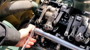 Volvo D13 Fuel Pressure Relief Valve and Fuel Pressure Sensor Location