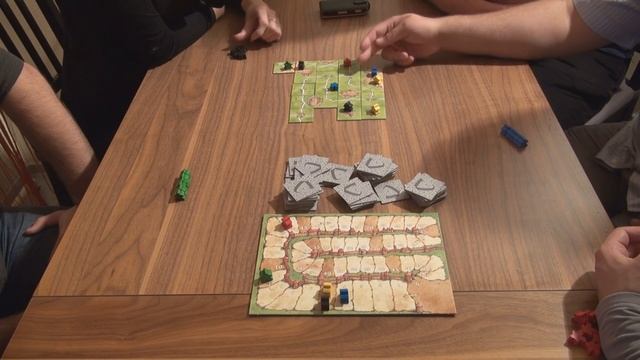 Играем на столе в Каркассон (Carcassonne) 1/2 с Братцем Ву FullHD смотреть онлайн
