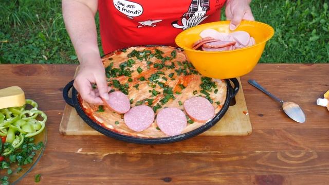 Пицца без замеса теста на огне (быстро,вкусно,оригинально)