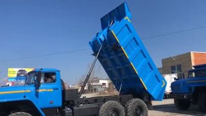 Самосвал Урал 55571