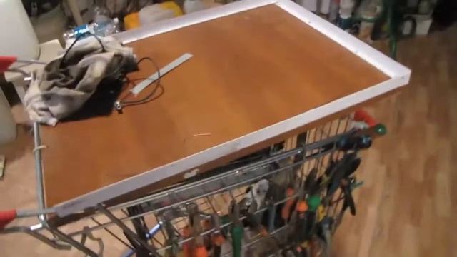 из тележки супермаркета сделать передвижной столик для работы смотреть онлайн
