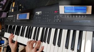 KORG TR61 DEMO COMBI B and Program