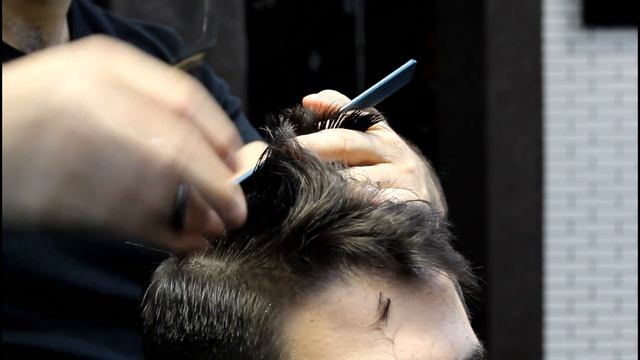 Side Part. Сайд Парт стрижка с Выбритым пробором. Выбриваем пробор делаем плавный переход. смотреть онлайн