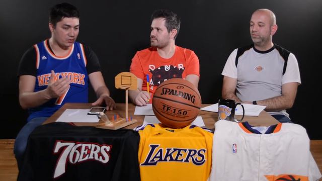 Зошто е тешко да се игра одбрана врз Стеф Кари? [The Stretchers S01 E05] смотреть онлайн