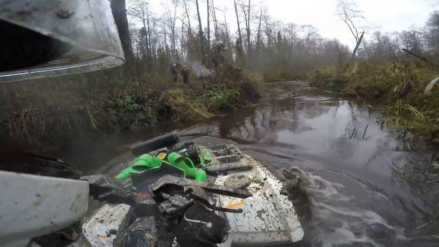 Чуть не утопил Стелс Гепард 800 в реке.Хорошо что Гепард плавает! смотреть онлайн