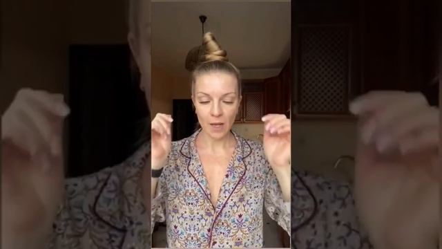 #УХОД #ЛИЦО как#ПРАВИЛЬНО #УБРАТЬ #ОТЕКИ как#ИДУТ #МАССАЖНЫЕ #ЛИНИИ #УТРЕННИЙ #РИТУАЛ #shorts Healb смотреть онлайн