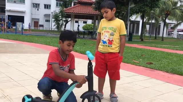 The awesome multifunctional Nadle scooter for kids смотреть онлайн