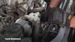 Toyota V8 engine 2UZ-FE Thermostat