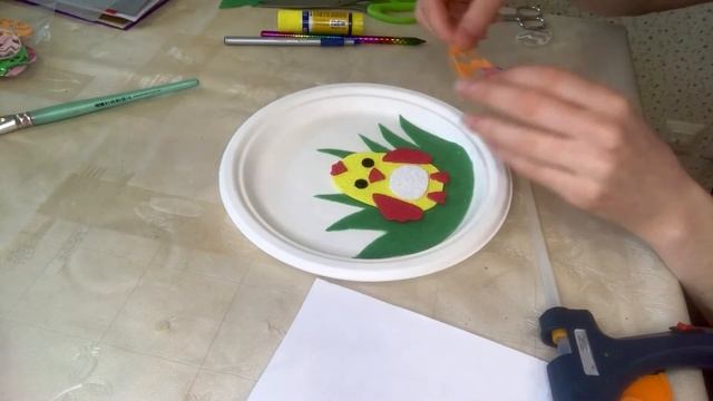 Декоративная тарелка "Пасхальный цыпленок" смотреть онлайн