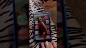 Вот такие песни в детских телефонах-игрушках