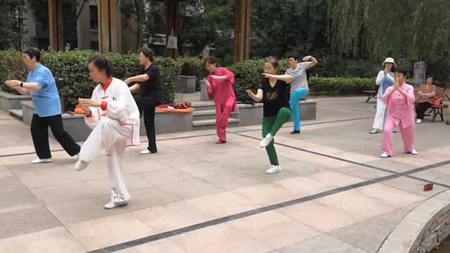Китайская утренняя зарядка_гимнастика Тайцзицюань