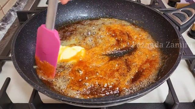 ОСТОРОЖНО! ЭТОТ РЕЦЕПТ ЗАХВАТИЛ ИНТЕРНЕТ! МАЛО КТО ЗНАЕТ РЕЦЕПТ. Турецкий десерт Трилече! смотреть онлайн