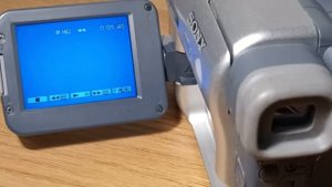 Sony DCR-TRV460E Video8/Hi8/Digital8 camera, demonstration