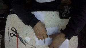 Летающая бабочка сюрприз своими руками.