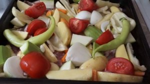 ОВОЩИ С МЯСОМ В ДУХОВКЕ. Идея обеда.