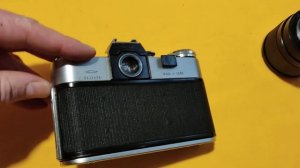 Фотоаппарат Зенит-Б(Zenit-B) №68021681, объектив Индустар-61Л/З 2,8/50 №712348. Лот 00999С