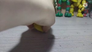 Как слепить into the pit spring bonnie из пластилина.