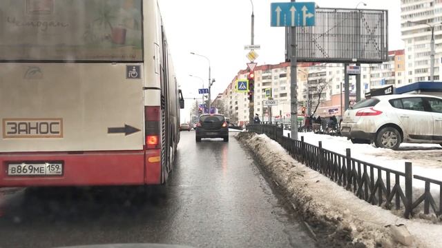 Перекресток Юрша-Уинская. Как на экзамене проехать прямо, снизу вверх, и не получить 5 баллов.