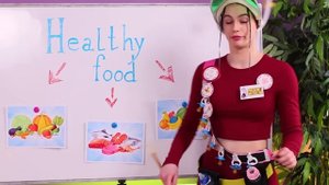 Из Эльзы в популярного Вампира! Сказочное преображение!