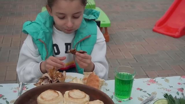 MEAT on the GRILL. смотреть онлайн