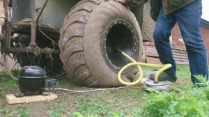 Накачка бескамерных шин на вездеходе лодочным насосом.