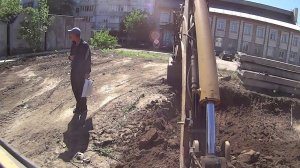 Часть №8 Почему "бомжики" знают экскаваторщиков. Работаем челюстью и снимаем грунт задним ковшом.