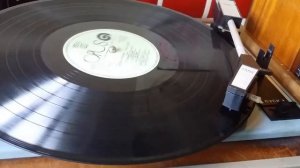 Проигрыватель пластинок Аккорд 201 Стерео с кол-ми