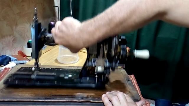 ФАНТАСТИКА! Обзор машины, которой 160 лет! У неё челнок-лодочка. смотреть онлайн