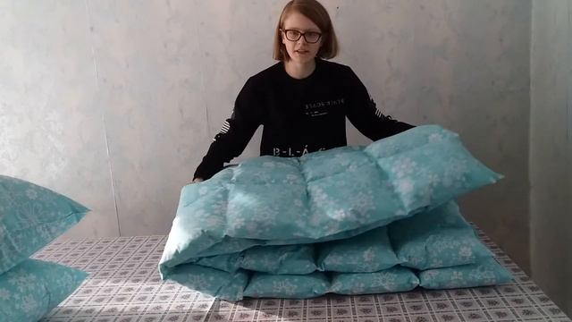 Обзор комплекта одеяло 150х200 и 2 подушки 70х70 из утиного пуха-пера смотреть онлайн