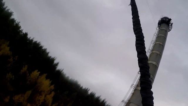 Мой первый прыжок с высоты 40 метров! Роуп-джампинг в Питере! смотреть онлайн