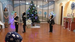 Старшая группа 2 танец Пингвины